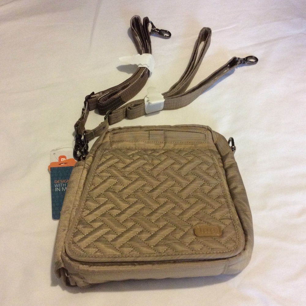 Lug Crossbody Bag w/ Bonus Strap - Flapper